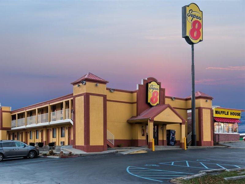 Super 8 By Wyndham Indianapolis-Southport Rd Motell Exteriör bild